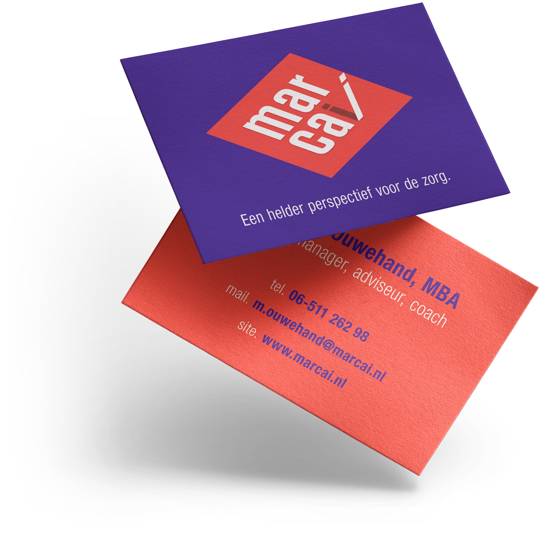 Visitekaartjes-concept voor Marcai met paarse voorkant en koraalrode achterkant