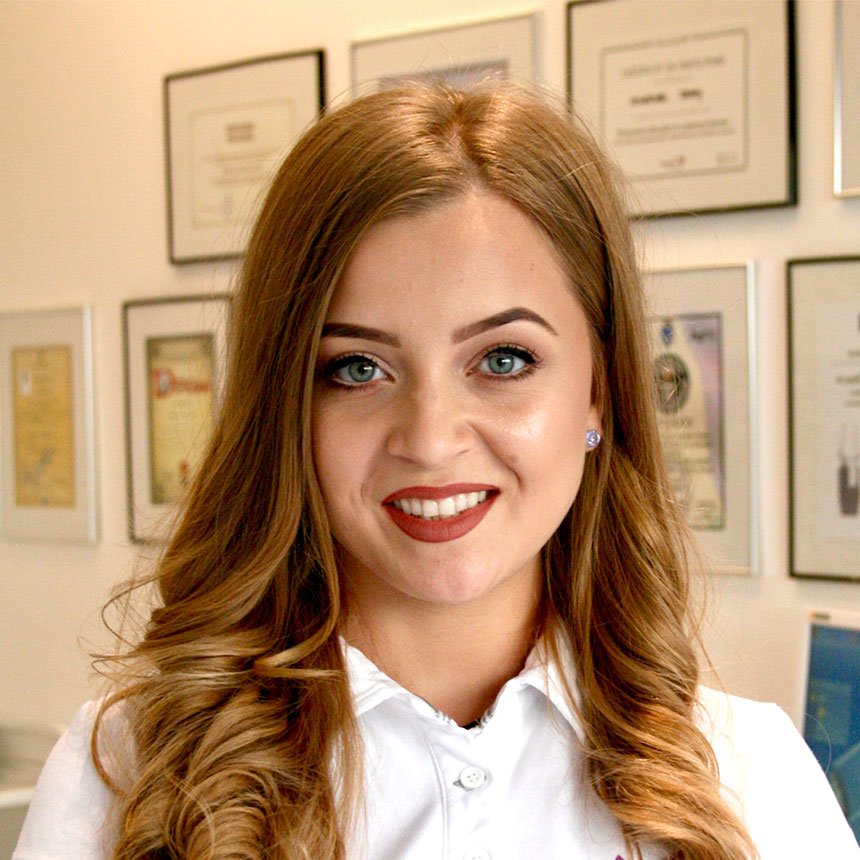 Michelle Samson, de tandarts in opleiding van Health Travellers.