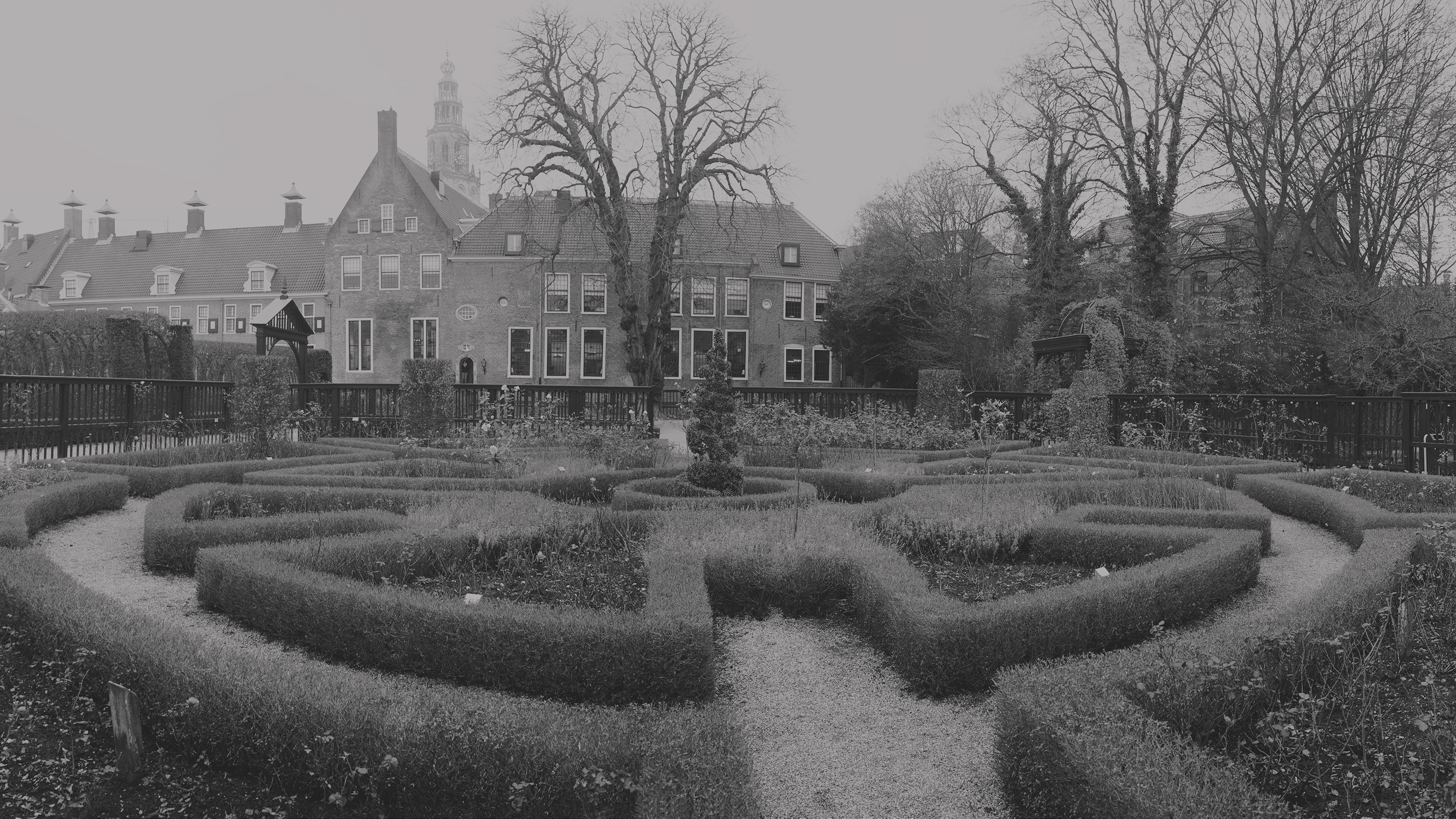 Zwart-witfoto van de Prinsentuin in Groningen.